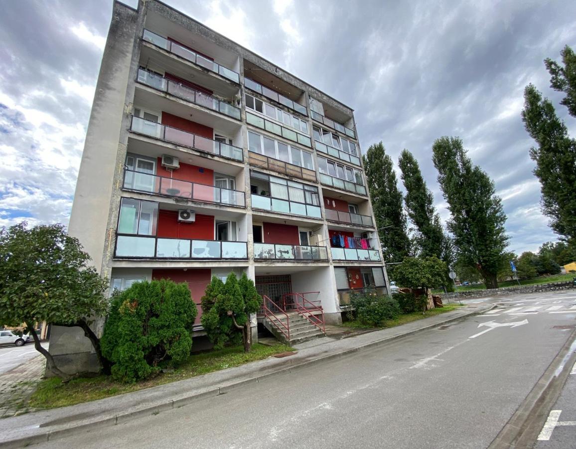 Apartman Colapis- Self Check In, Free Parking, Premium Location! Karlovac Extérieur photo