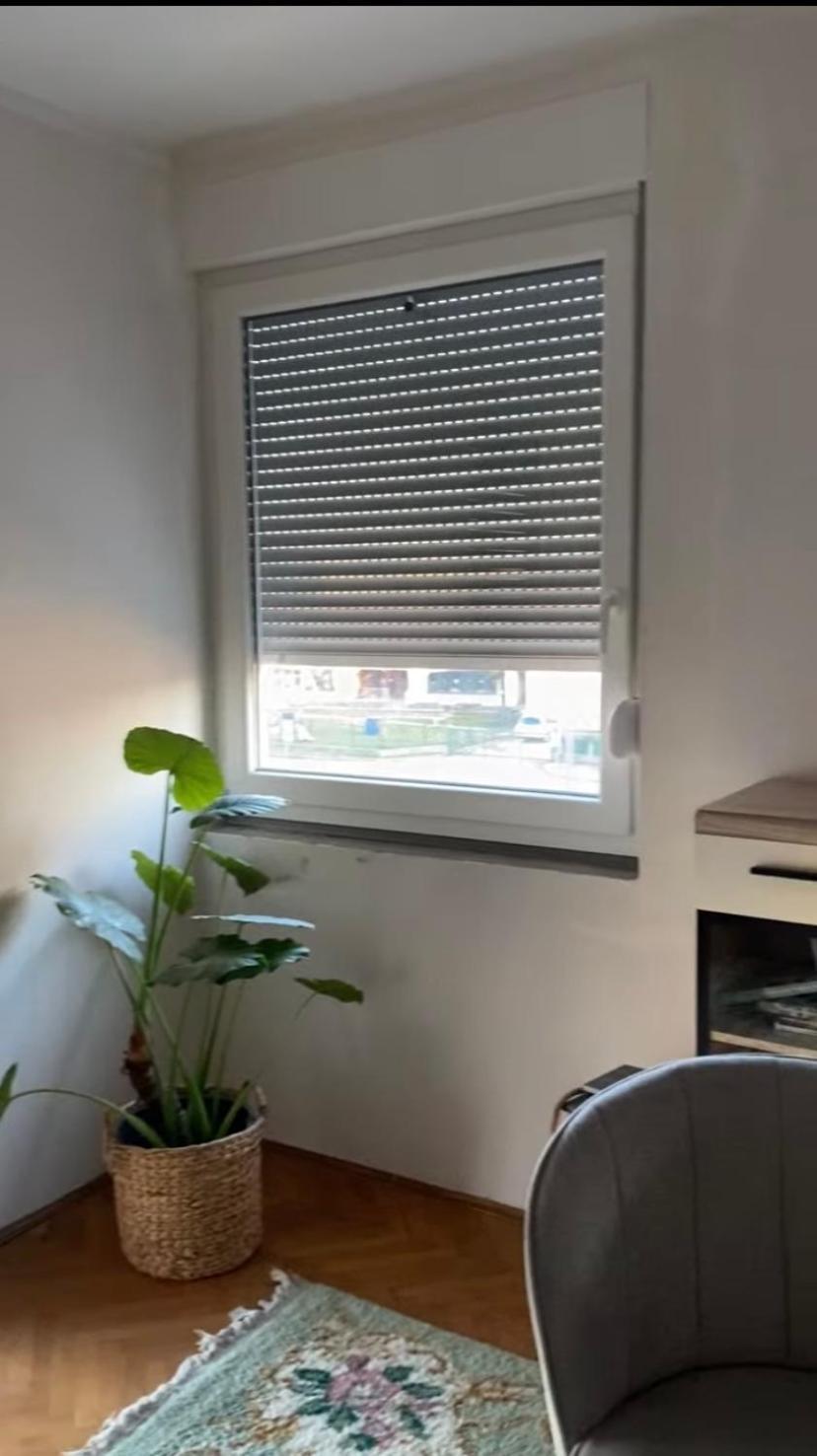 Apartman Colapis- Self Check In, Free Parking, Premium Location! Karlovac Extérieur photo